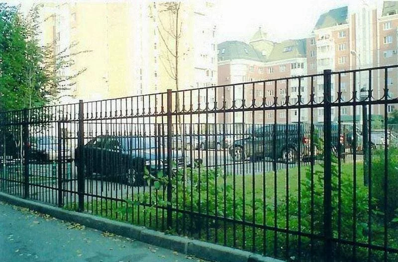 Ограждение длиной 38 пог. м
