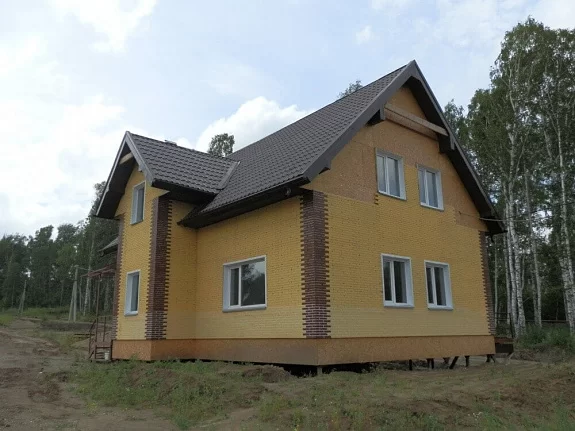 /upload/iblock/cdd/94h49or4ny0f1vx0s4d923i1l8rzcq8v/Dom-karkasno_shchitovoy_-g.-Novosibirsk_-Novosibirskaya-obl..JPG
