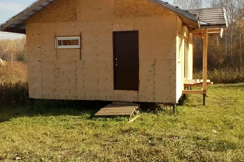 Дом каркасно-щитовой 6х8 м